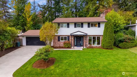 161 165th Ave NE, Bellevue, WA 98008