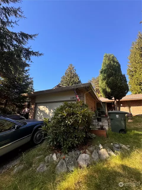 1283 170th Ave NE, Bellevue, WA 98008