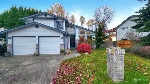 118 6th Ave SW, Pacific, WA 98047