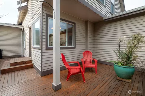Exterior - 401 Alverson Blvd, Everett, WA 98201 photo 4 of 4