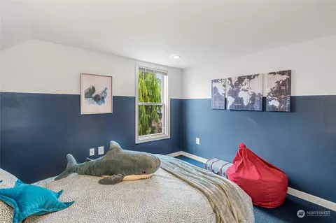 Bedroom - 401 Alverson Blvd, Everett, WA 98201 photo 2 of 4
