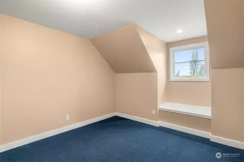 Bedroom - 401 Alverson Blvd, Everett, WA 98201 photo 4 of 4