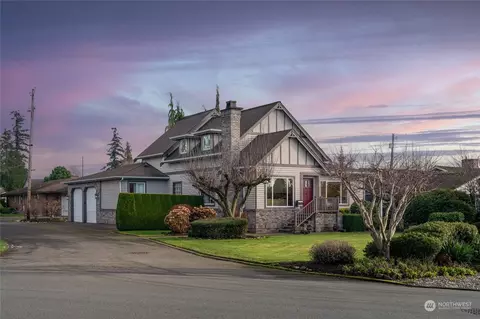 Exterior - 401 Alverson Blvd, Everett, WA 98201 photo 2 of 4