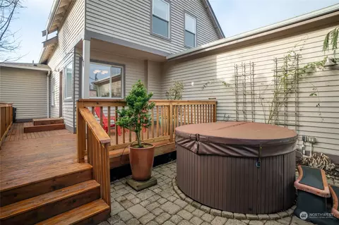 Exterior - 401 Alverson Blvd, Everett, WA 98201 photo 3 of 4