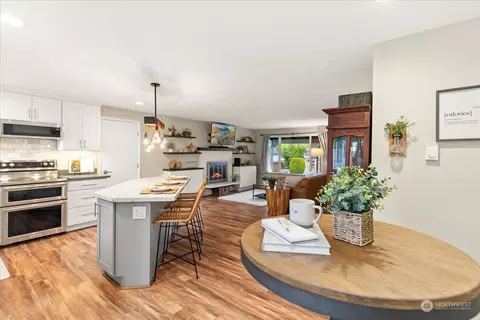 Kitchen - 6132 137th St SE, Everett, WA 98208 photo 5 of 5