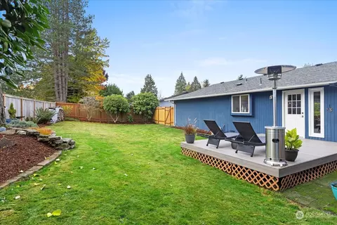 Exterior - 6132 137th St SE, Everett, WA 98208 photo 4 of 6