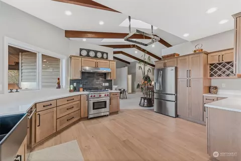 Kitchen - 235 SW 14th St, Gresham, OR 97080 photo 1 of 5