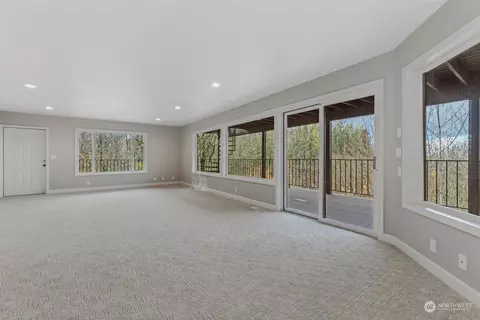 Living - 235 SW 14th St, Gresham, OR 97080 photo 3 of 3