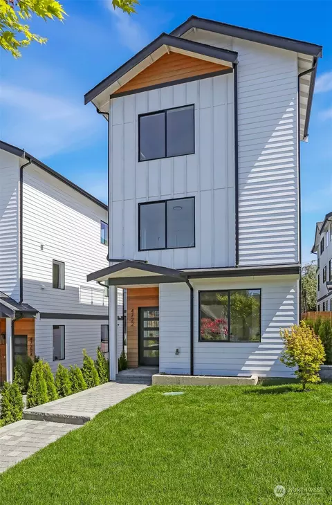 4722 37th Ave SW, Seattle, WA 98126