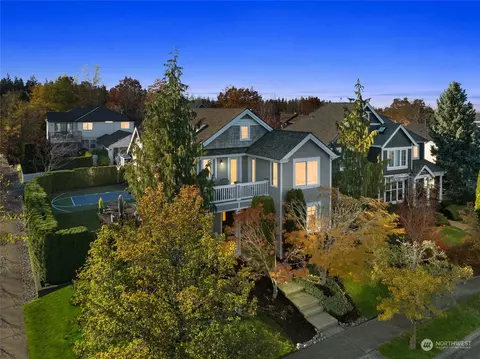 7047 Chanticleer Ave SE, Snoqualmie, WA 98065
