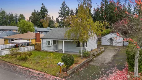 14516 Dayton Ave N, Shoreline, WA 98133