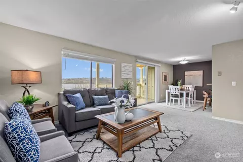1700 W Sunn Fjord Ln #L-107, Bremerton, WA 98312