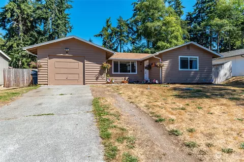 4378 Northgate Dr, Oak Harbor, WA 98277