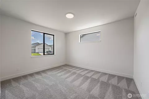Bedroom - 406 Pagget Ave, Winlock, WA 98596 photo 1 of 8