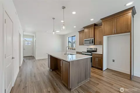 Kitchen - 406 Pagget Ave, Winlock, WA 98596 photo 1 of 4