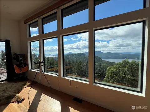 746 Discovery Way, Eastsound, WA 98245