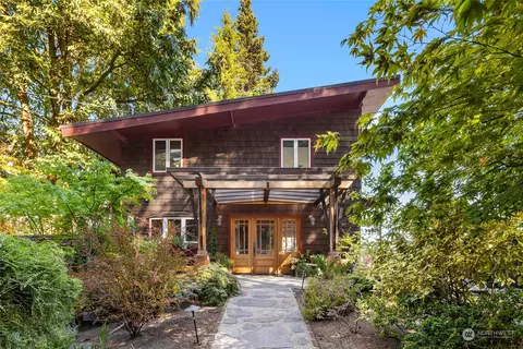 10874 NE Broomgerrie Rd, Bainbridge Island, WA 98110