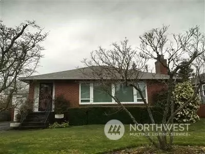524 NE 89th St, Seattle, WA 98115