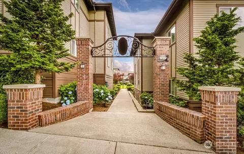 973 NE Ingram St #A108, Issaquah, WA 98029