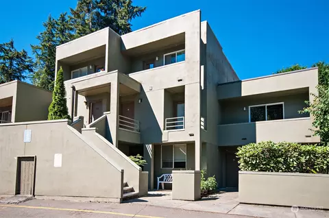 17001 Inglewood Rd NE #N209, Kenmore, WA 98028