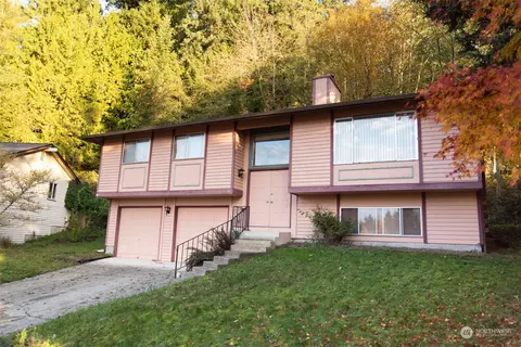 20034 Woden Ct NE, Poulsbo, WA 98370