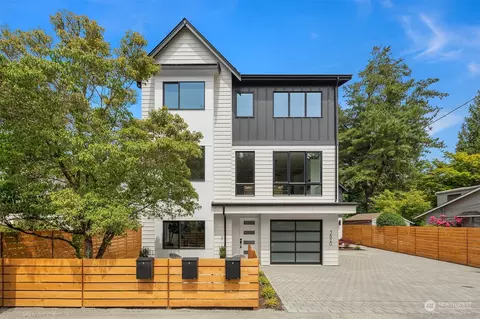 3820 NE 89th St, Seattle, WA 98115