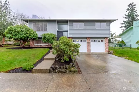 1012 E Laurel St, Kent, WA 98030