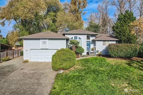 3701 208th Pl SW, Lynnwood, WA 98036