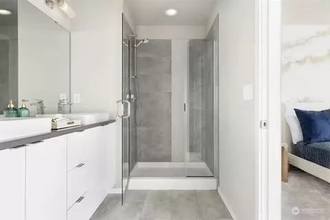 Bath - 3915 198th St SE #F2, Bothell, WA 98012 photo 1 of 1