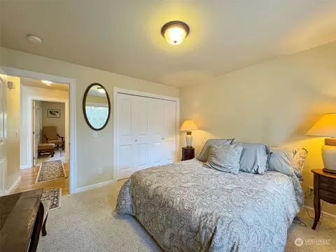 Bedroom - 359 Dungeness Mdws, Sequim, WA 98382 photo 4 of 4