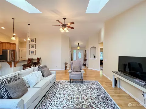 Living - 359 Dungeness Mdws, Sequim, WA 98382 photo 2 of 3