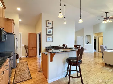 Kitchen - 359 Dungeness Mdws, Sequim, WA 98382 photo 2 of 4