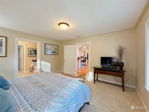 Bedroom - 359 Dungeness Mdws, Sequim, WA 98382 photo 2 of 4