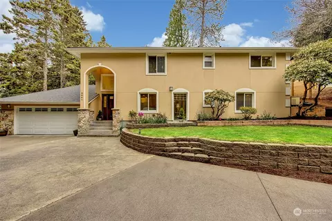 5041 W Mercer Way, Mercer Island, WA 98040