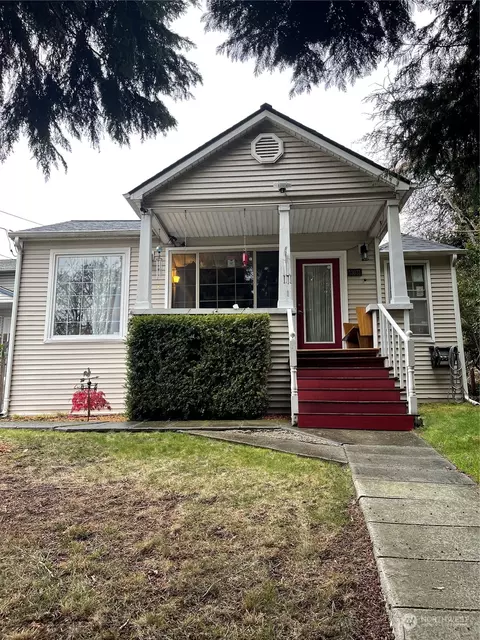 13031 Macadam Rd S, Tukwila, WA 98168