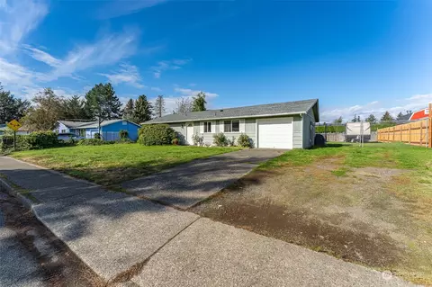 6861 Vail Dr, Lynden, WA 98264