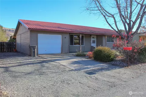 4 Keane Ave, Rock Island, WA 98850