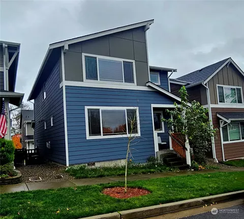 1029 Banyan St, Bremerton, WA 98310