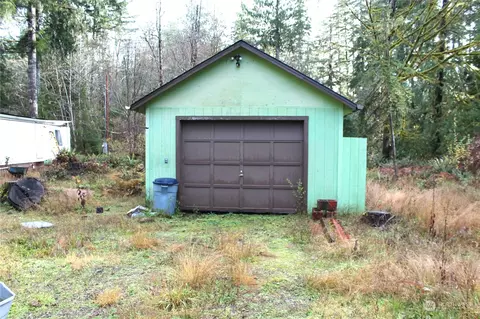 236 W Blueberry Ln, Elma, WA 98541