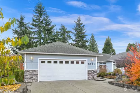 877 E Pole Rd #A, Lynden, WA 98264