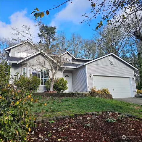 8215 292nd St S, Roy, WA 98580