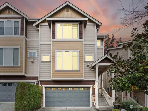 2911 Belmonte Ln, Everett, WA 98201