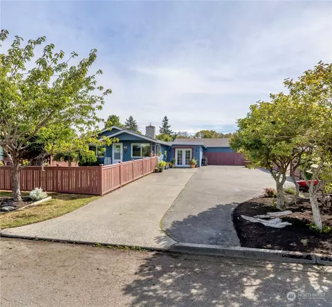 417 N Liberty St, Port Angeles, WA 98362