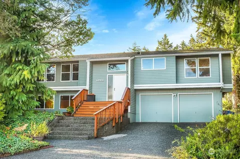 4203 S 246th Ct, Kent, WA 98032
