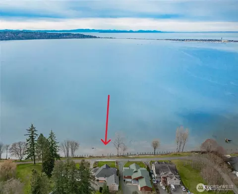 2180 Montfort Ave, Blaine, WA 98230