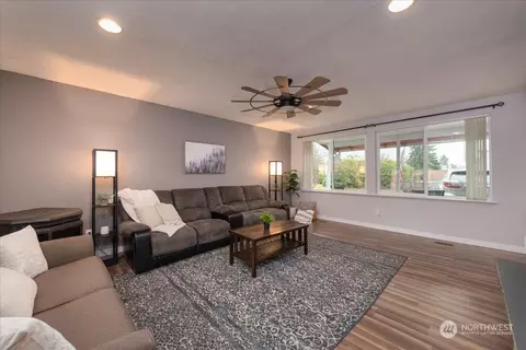 21514 38th Ave E, Spanaway, WA 98387 photo 6