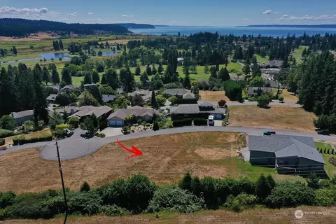 8 Cambridge Ct, Langley, WA 98260