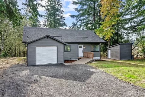 235 Holcomb Spur Rd, Kelso, WA 98626