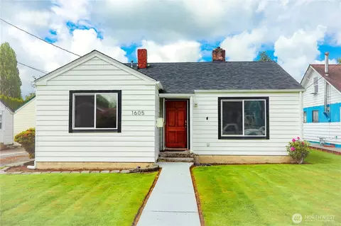 1605 Douglas St, Mount Vernon, WA 98273