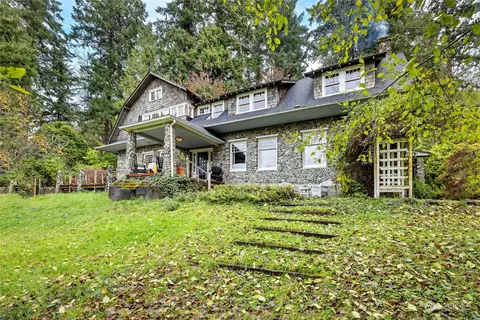 5151 Crystal Springs Dr NE, Bainbridge Island, WA 98110